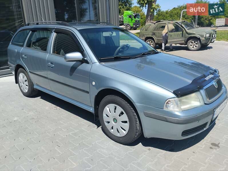 Универсал Skoda Octavia 2001 в Киеве