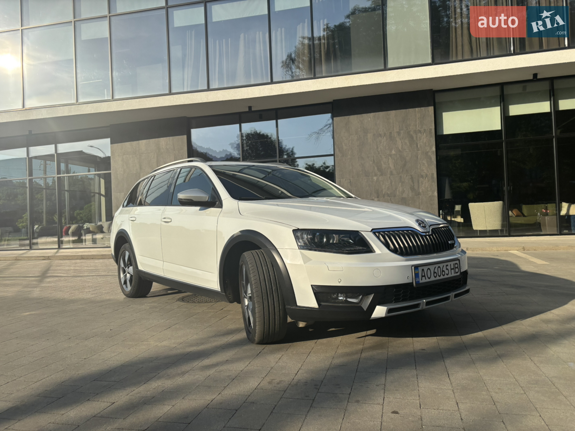 2016 Skoda Octavia - мініатюра 3