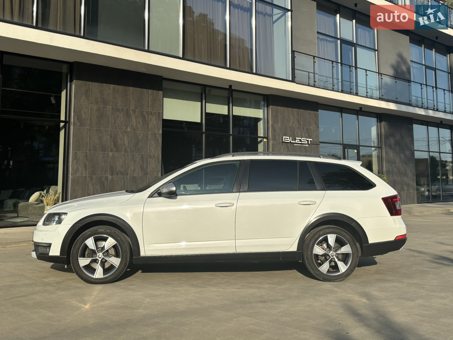 2016 Skoda Octavia - мініатюра 7