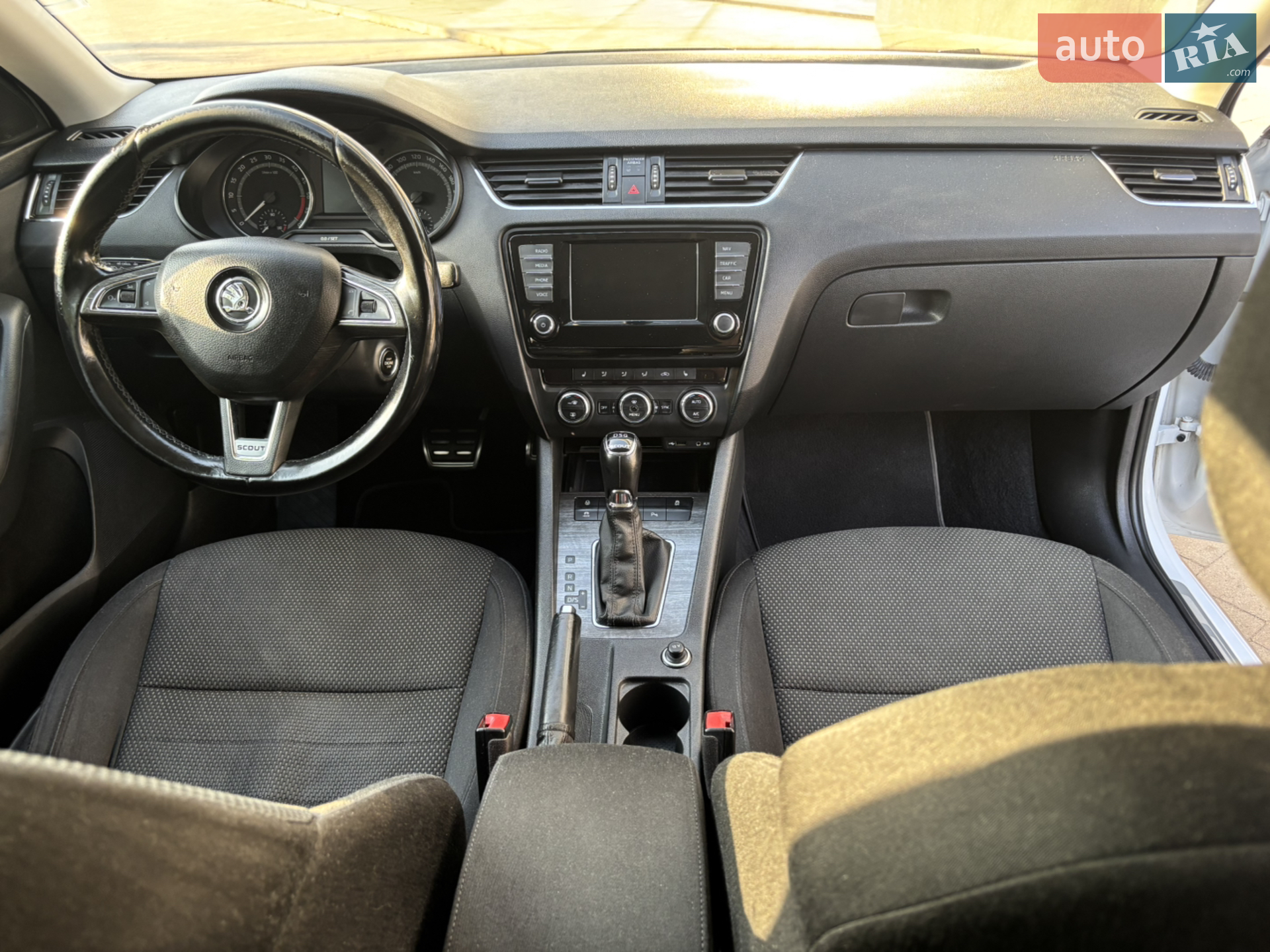 2016 Skoda Octavia - мініатюра 11