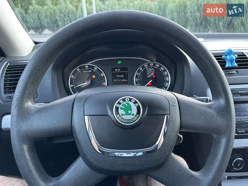 Универсал Skoda Octavia 2009 в Полтаве