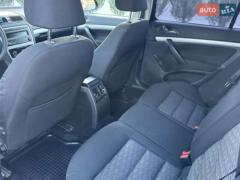 Универсал Skoda Octavia 2009 в Полтаве
