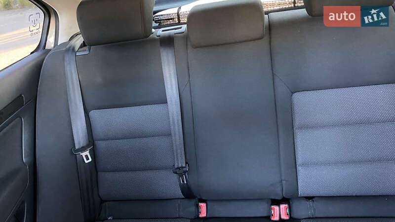 Лифтбек Skoda Octavia 2007 в Сиховом фото 17 Лифтбек Skoda Octavia 2007 в Сиховом