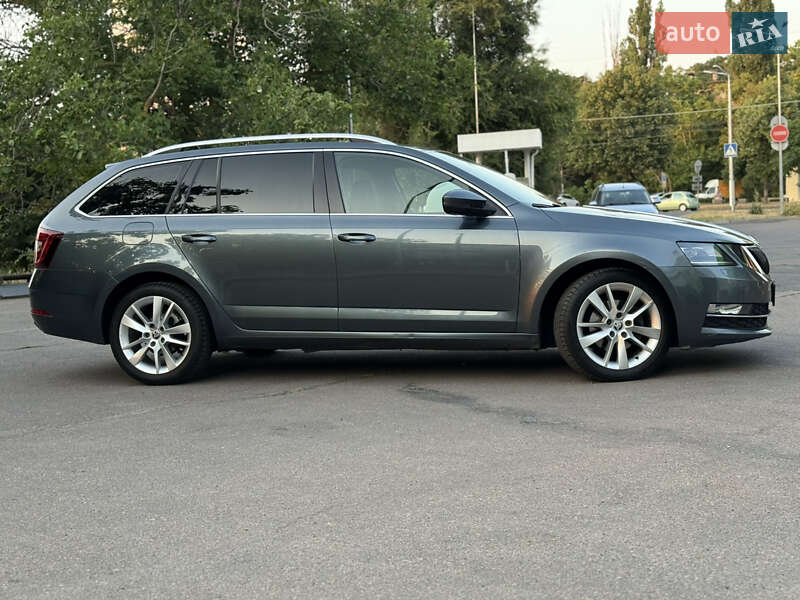 Універсал Skoda Octavia 2017 в Одесі
