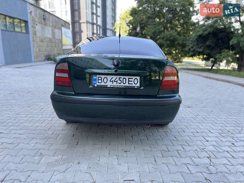 Лифтбек Skoda Octavia 2001 в Каменец-Подольском