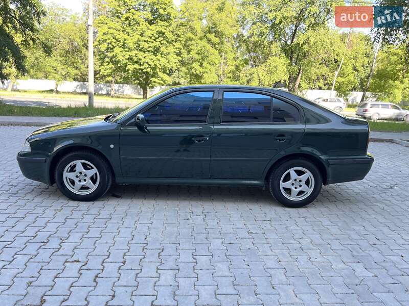 Лифтбек Skoda Octavia 2001 в Каменец-Подольском