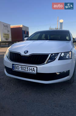 Лифтбек Skoda Octavia 2018 в Кременце