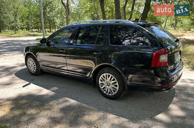Универсал Skoda Octavia 2012 в 
