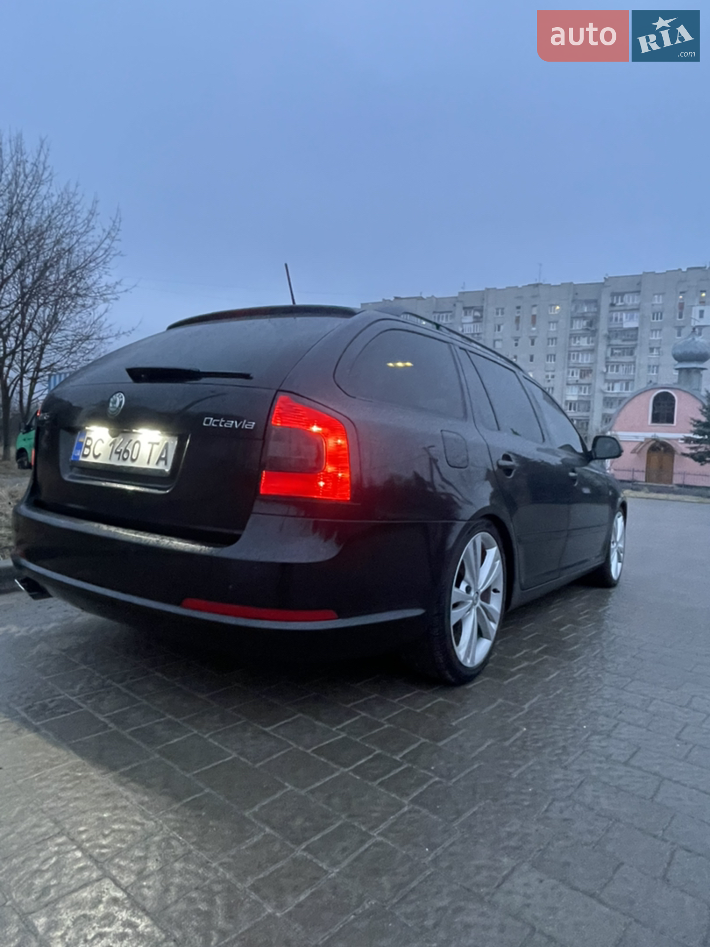 2010 Skoda Octavia - мініатюра 3