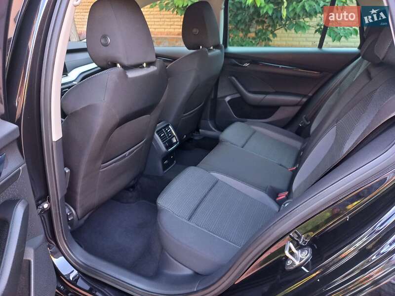 Универсал Skoda Octavia 2021 в Виннице