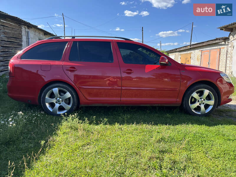 Универсал Skoda Octavia 2010 в Шостке