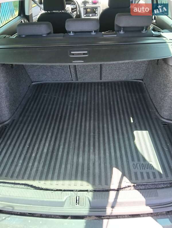 Универсал Skoda Octavia 2012 в Луцке фото 4 Универсал Skoda Octavia 2012 в Луцке