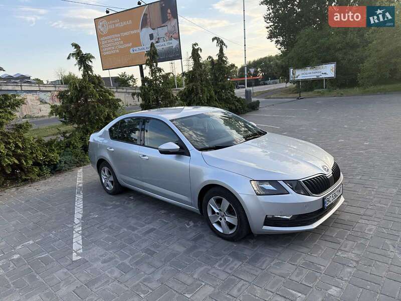 Ліфтбек Skoda Octavia 2017 в Львові фото 4 Ліфтбек Skoda Octavia 2017 в Львові