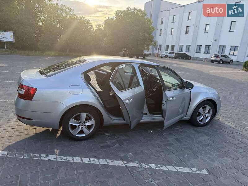 Ліфтбек Skoda Octavia 2017 в Львові фото 9 Ліфтбек Skoda Octavia 2017 в Львові