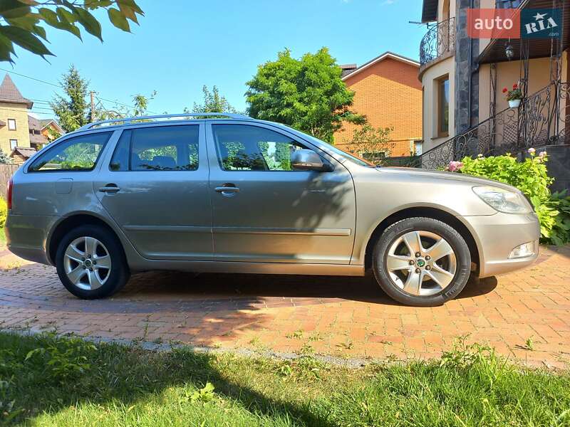 Универсал Skoda Octavia 2011 в Виннице