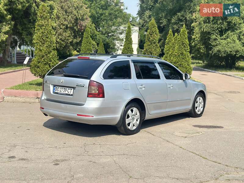 Универсал Skoda Octavia 2009 в Одессе