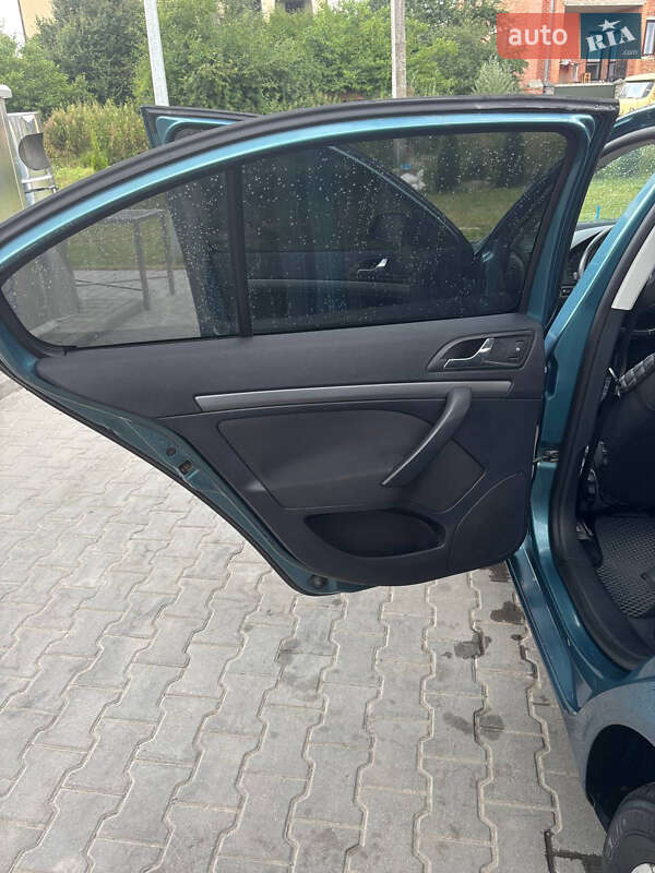 Лифтбек Skoda Octavia 2008 в Львове