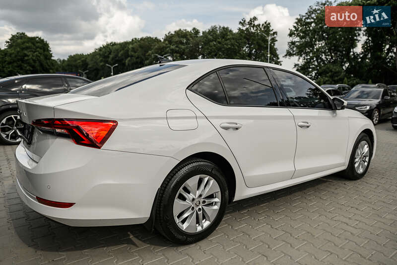 Лифтбек Skoda Octavia 2021 в Львове