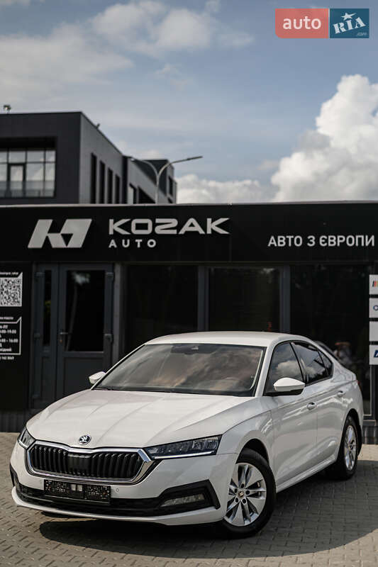Лифтбек Skoda Octavia 2021 в Львове
