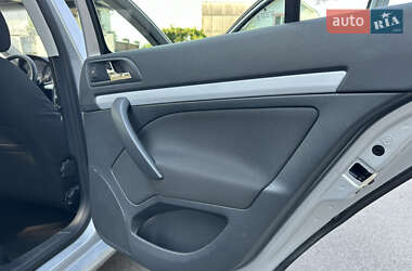 Лифтбек Skoda Octavia 2009 в 