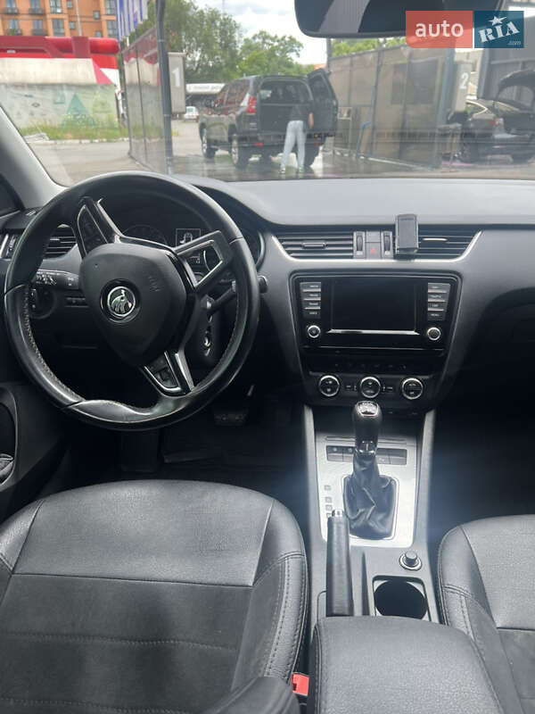 Універсал Skoda Octavia 2016 в Дніпрі