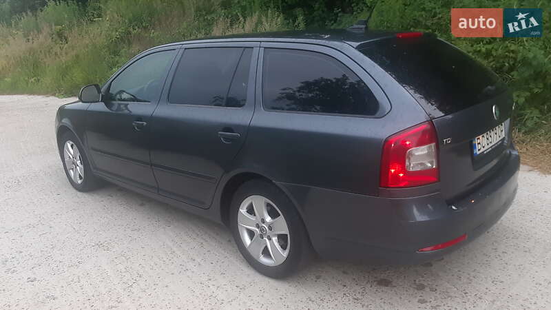 Универсал Skoda Octavia 2009 в Львове