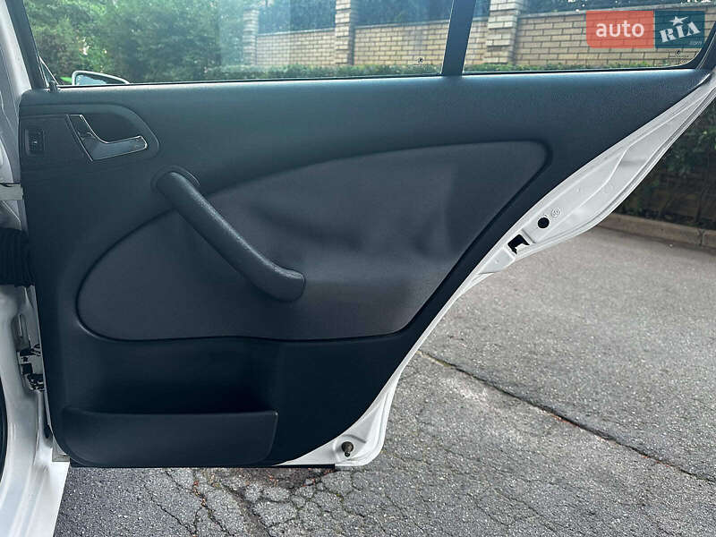 Лифтбек Skoda Octavia 2005 в Киеве