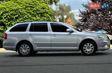 Универсал Skoda Octavia 2011 в 