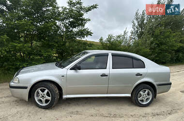 Лифтбек Skoda Octavia 2003 в 