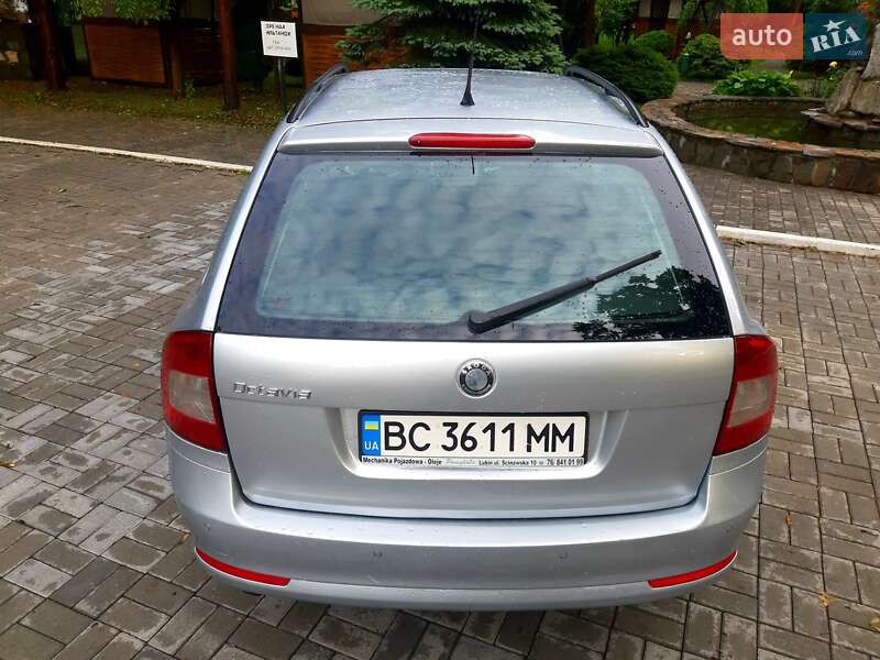Универсал Skoda Octavia 2009 в Дрогобыче