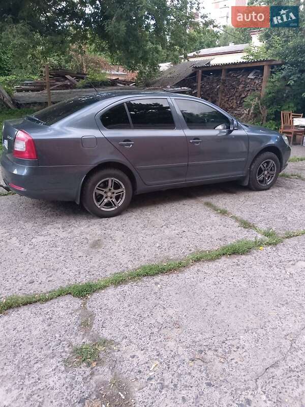 Универсал Skoda Octavia 2011 в Чернигове