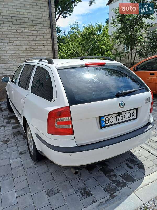 Универсал Skoda Octavia 2008 в Бродах