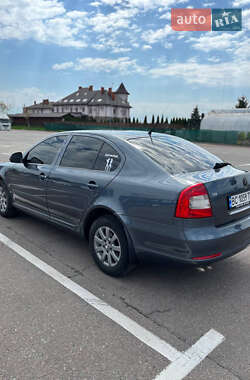Лифтбек Skoda Octavia 2010 в 