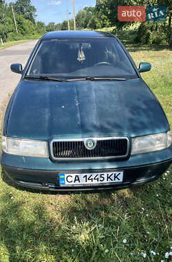 Лифтбек Skoda Octavia 1999 в 