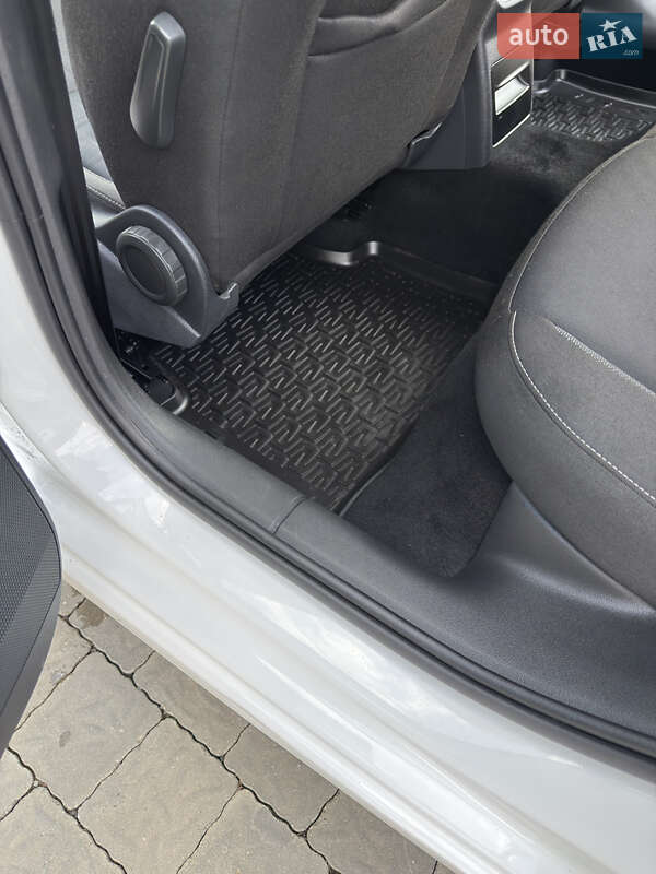 Лифтбек Skoda Octavia 2018 в Ужгороде