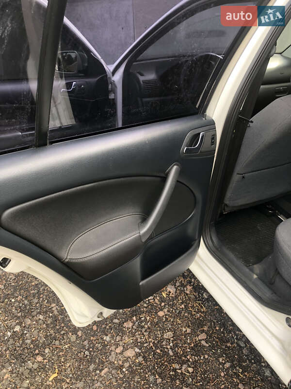 Універсал Skoda Octavia 2002 в Чернігові