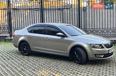 Лифтбек Skoda Octavia 2013 в 