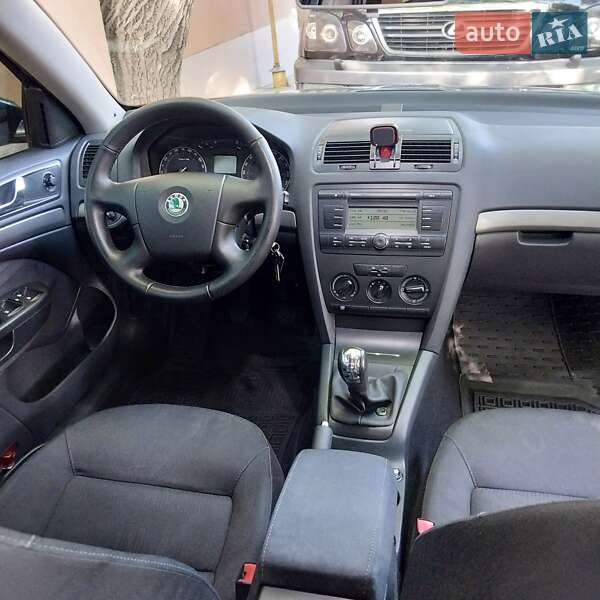 Лифтбек Skoda Octavia 2008 в Одессе