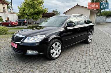 Универсал Skoda Octavia 2012 в Стрые