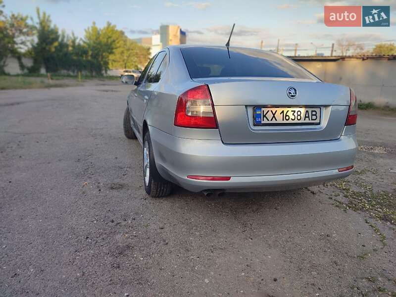 Лифтбек Skoda Octavia 2011 в Харькове