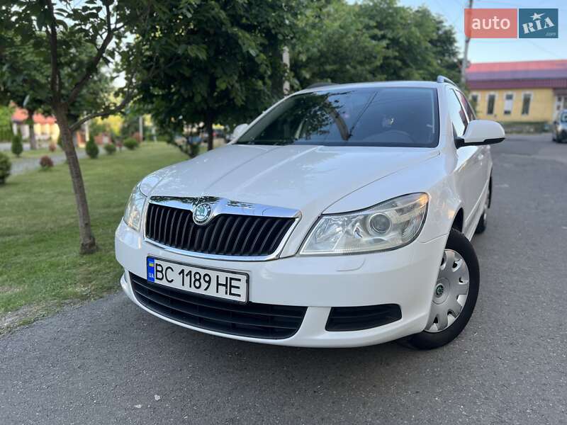 Универсал Skoda Octavia 2012 в Самборе