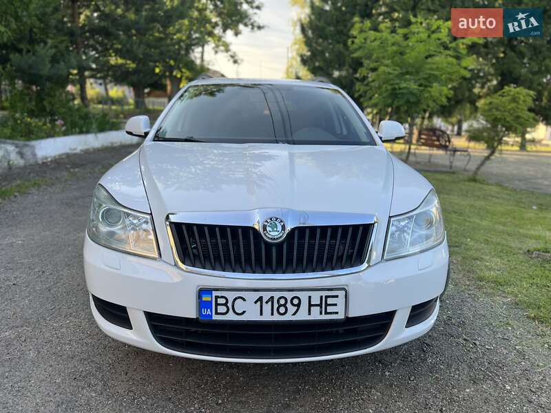 Универсал Skoda Octavia 2012 в Самборе