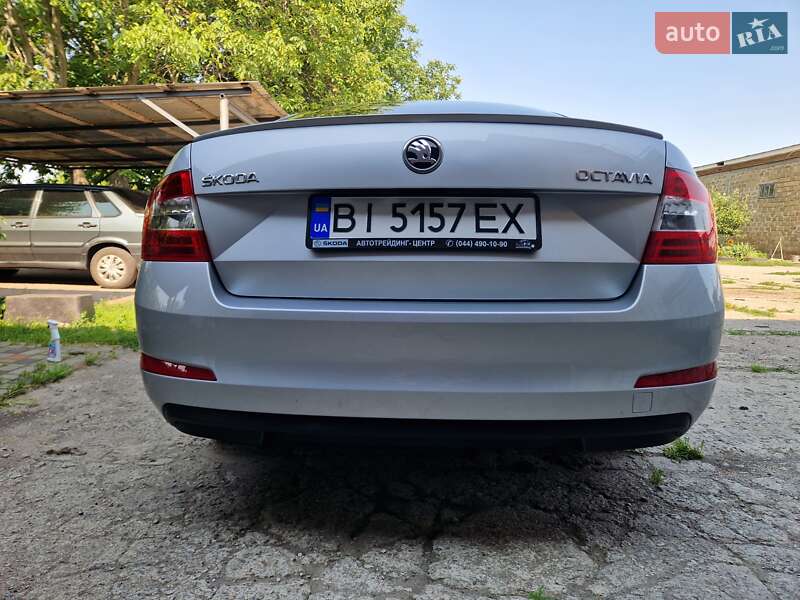 Лифтбек Skoda Octavia 2015 в Полтаве
