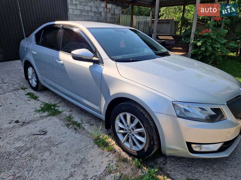 Лифтбек Skoda Octavia 2015 в Полтаве