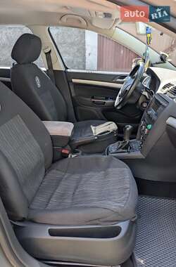 Лифтбек Skoda Octavia 2008 в 