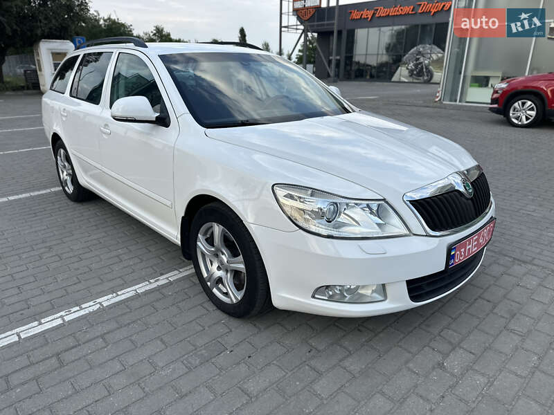 Універсал Skoda Octavia 2009 в Києві