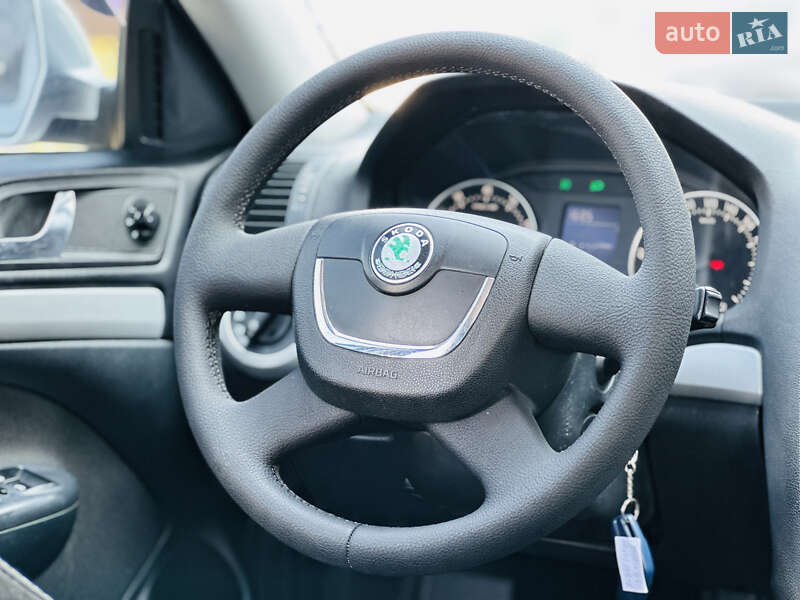 Лифтбек Skoda Octavia 2012 в Харькове