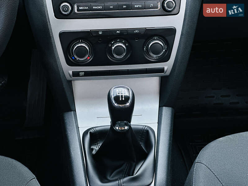 Лифтбек Skoda Octavia 2012 в Харькове