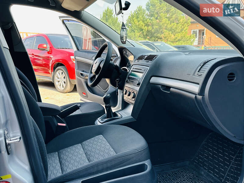 Лифтбек Skoda Octavia 2012 в Харькове