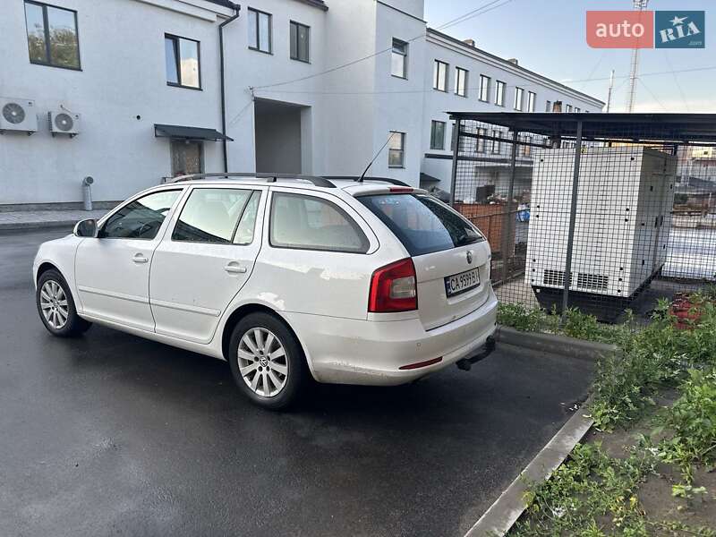 Універсал Skoda Octavia 2011 в Черкасах